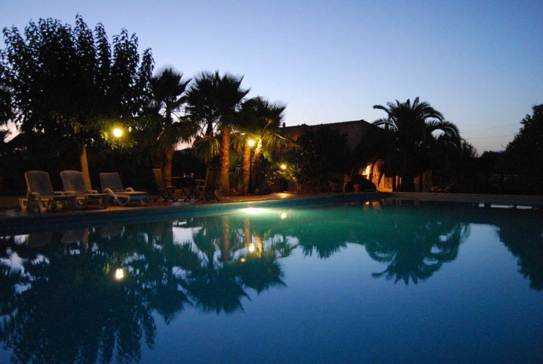 Pool bei Nacht 2 Finca Son Guardiola