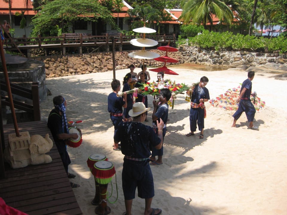 Songkran Feierlichkeiten Khaolak Laguna Resort