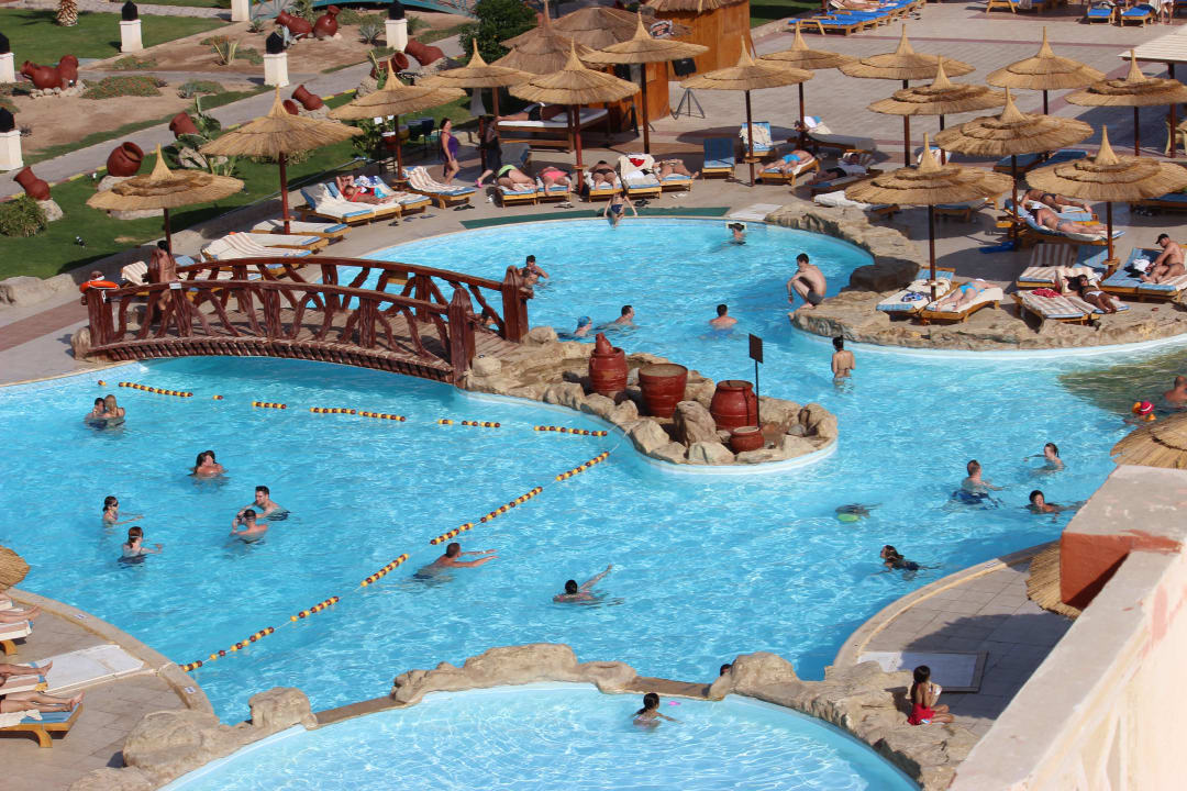 Ein Teil der Poolanlage Pickalbatros Aqua Park Resort - Hurghada