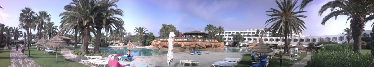 Poolanlage mit Hotel Sentido Phenicia