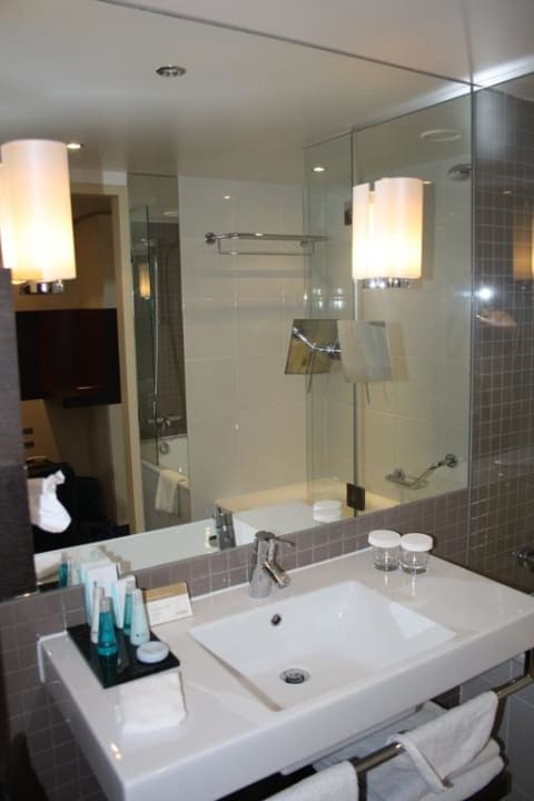 Bad Mövenpick Hotel Amsterdam City Centre