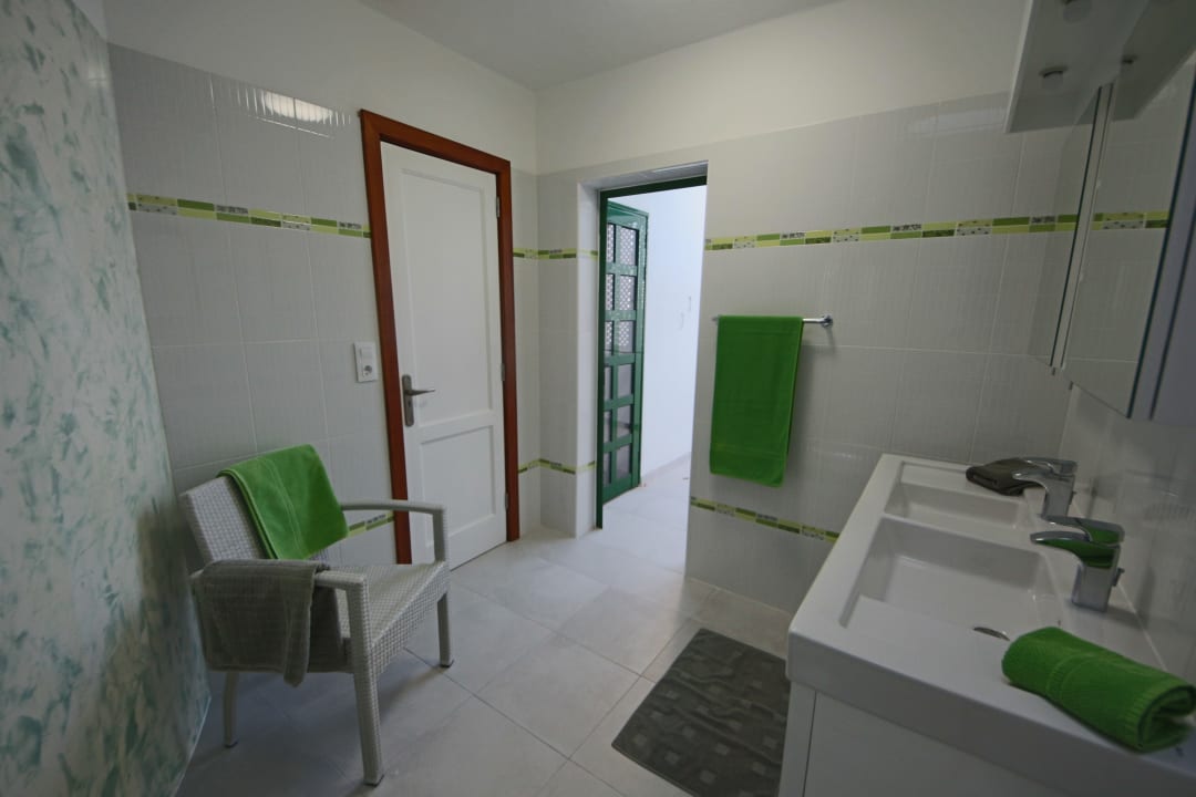 Zimmer IVV.SL Ferienhaus Vieja 9