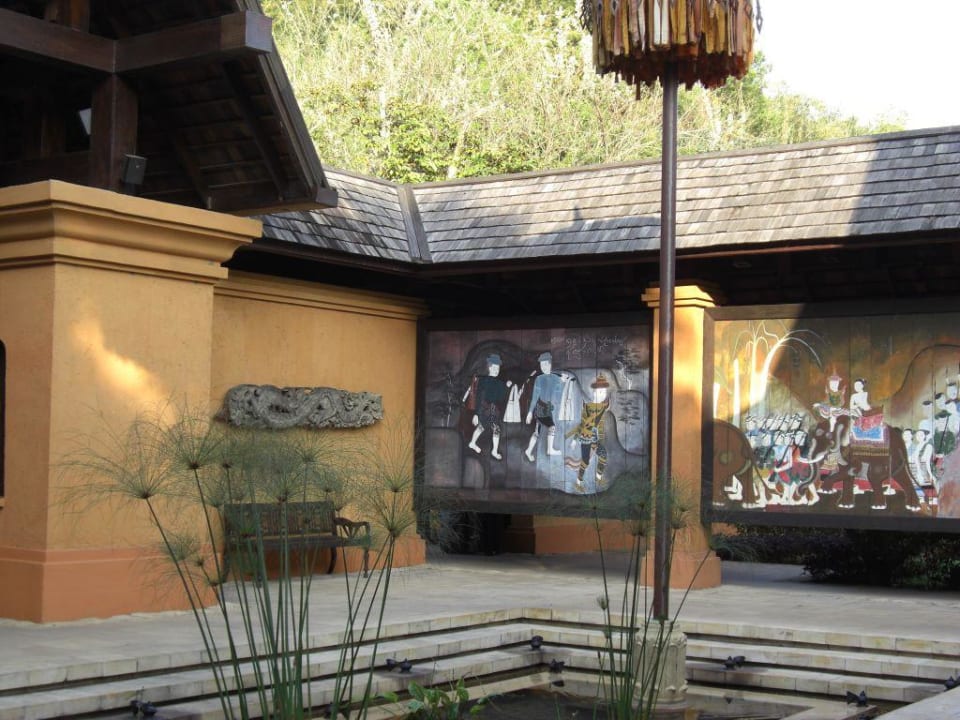 Eingangsbereich Anantara Golden Triangle Elephant Camp & Resort