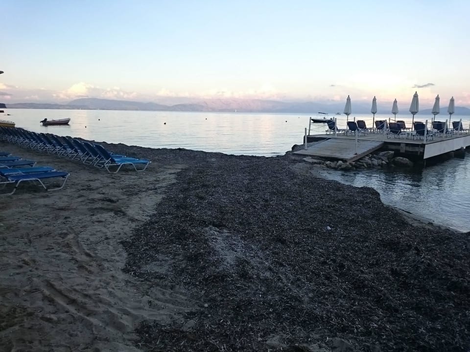 Abendstimmung am Hotelstrand  Aeolos Beach Resort