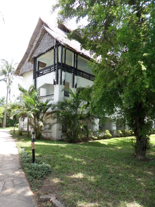 Hotelanlage vom Garten aus Hotel Southern Palms Beach Resort