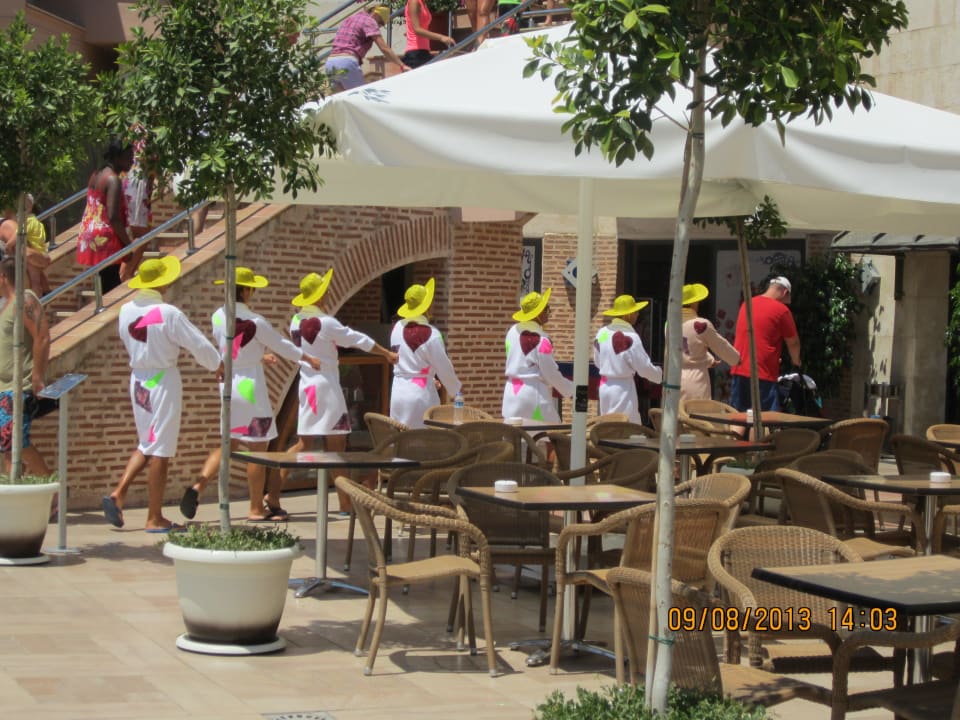 Весёлые аниматоры Limak Limra Hotel & Resort