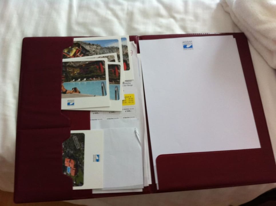 Tutto l'occorente per scrivere AktivHotel SantaLucia