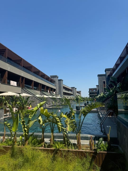 Gartenanlage Jacaranda Luxury Resort