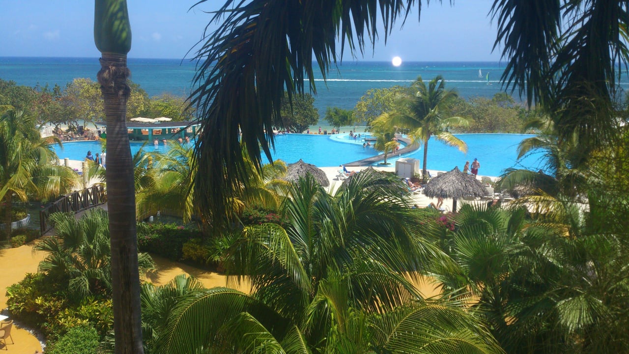 Lobby Richtung Strand Iberostar Selection Rose Hall Suites