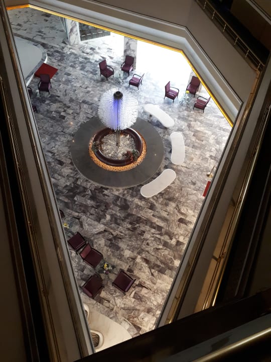 Lobby Asteria Collection Side