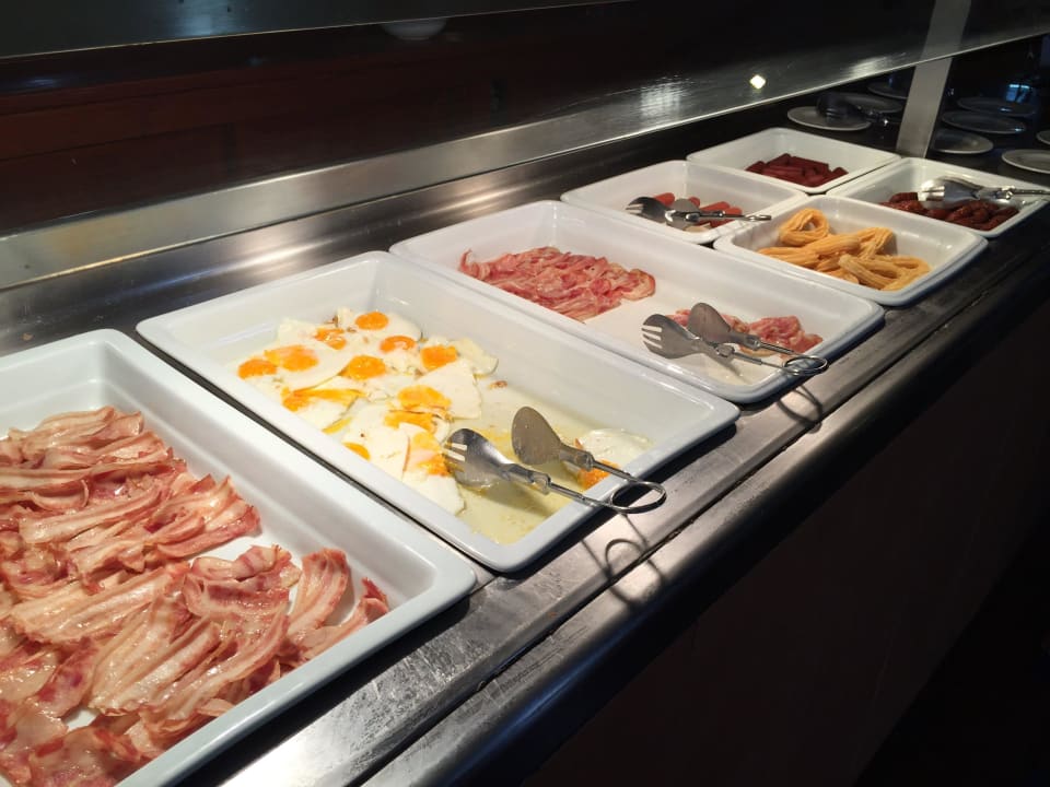 Frühstücksbuffet - besser als das Abendessen! Apartamentos Hesperia Bristol Playa