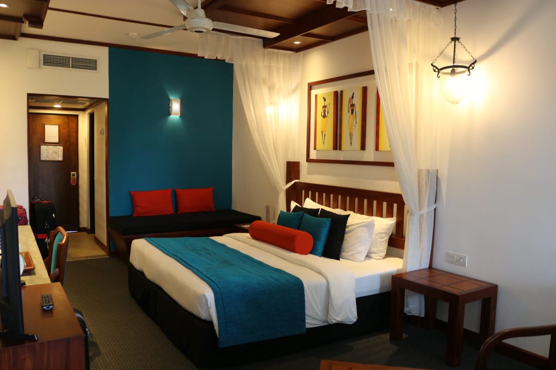 Zimmer Tangerine Beach Hotel