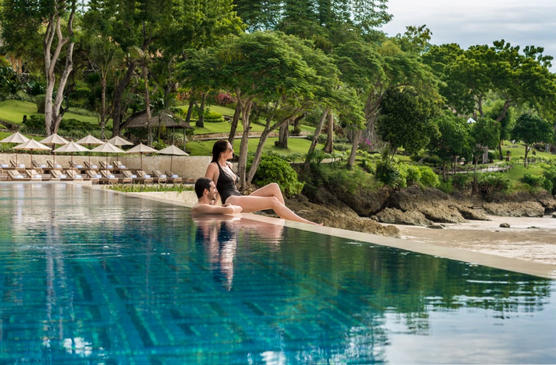Pool Four Seasons Resort Bali at Jimbaran Bay