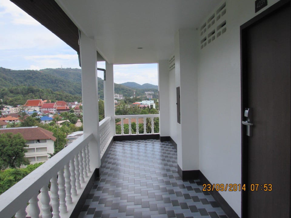 Weg zum Zimmer Best Western Phuket Ocean Resort