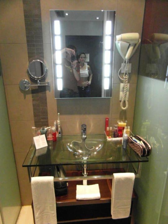 Bad Hotel & Spa Villa Olimpic@ Suites