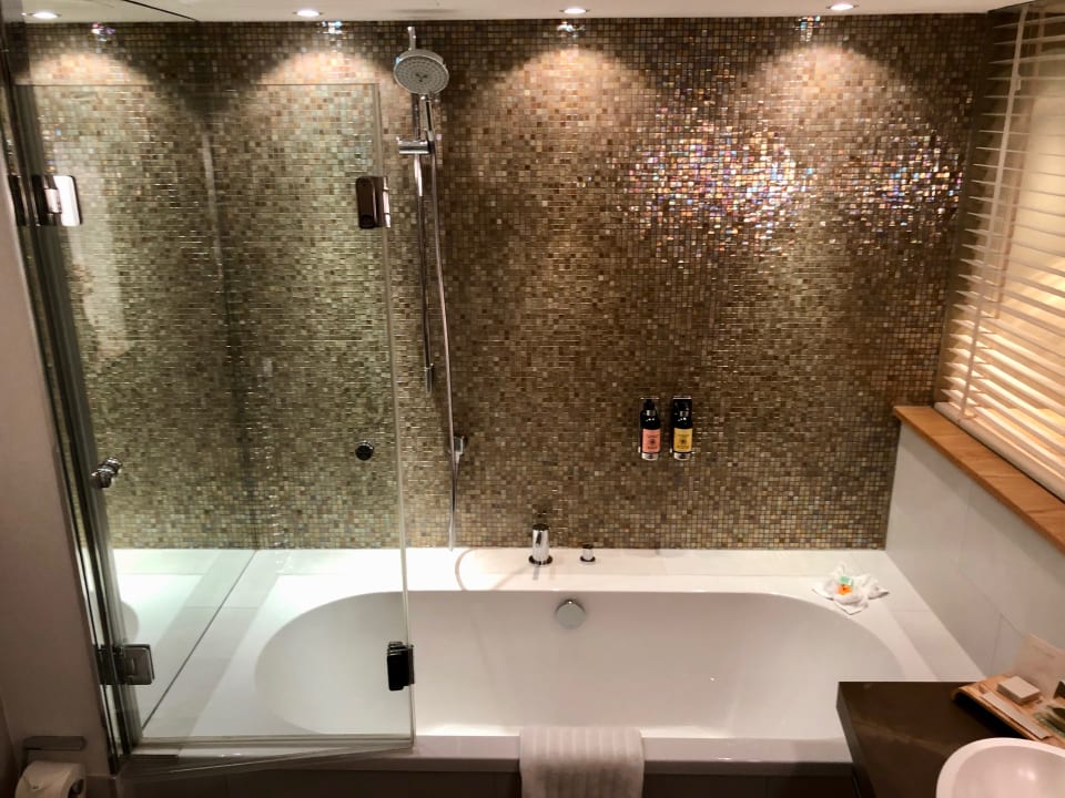 Zimmer La Maison Hotel