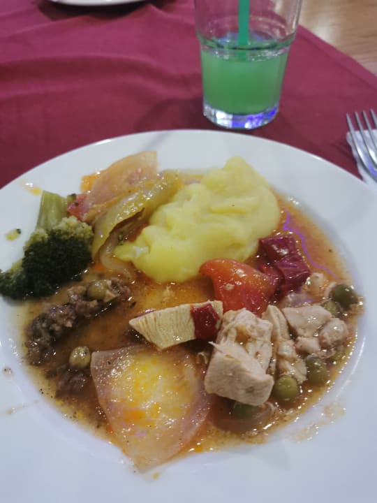 Gastro Cenger Beach Resort & Spa