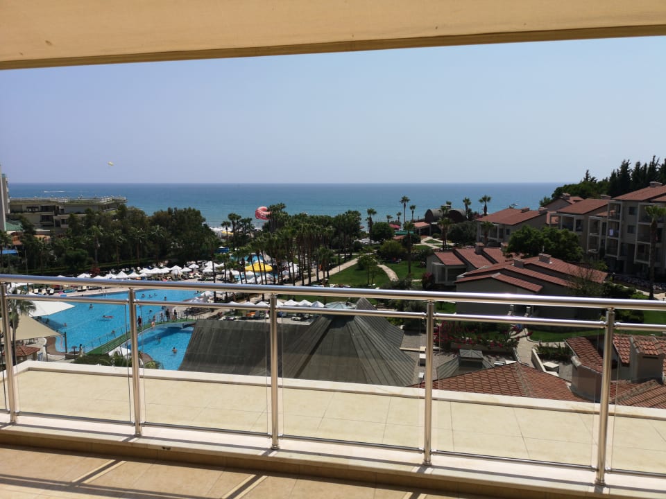 Ausblick Arum Barut Collection