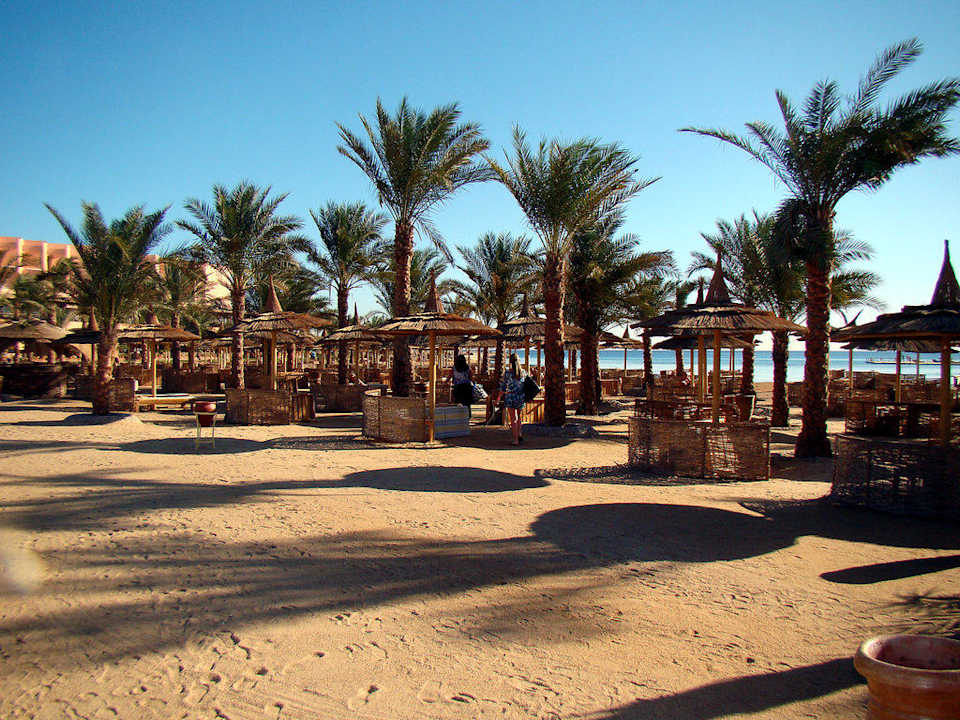 Пляж Pickalbatros Palace Resort