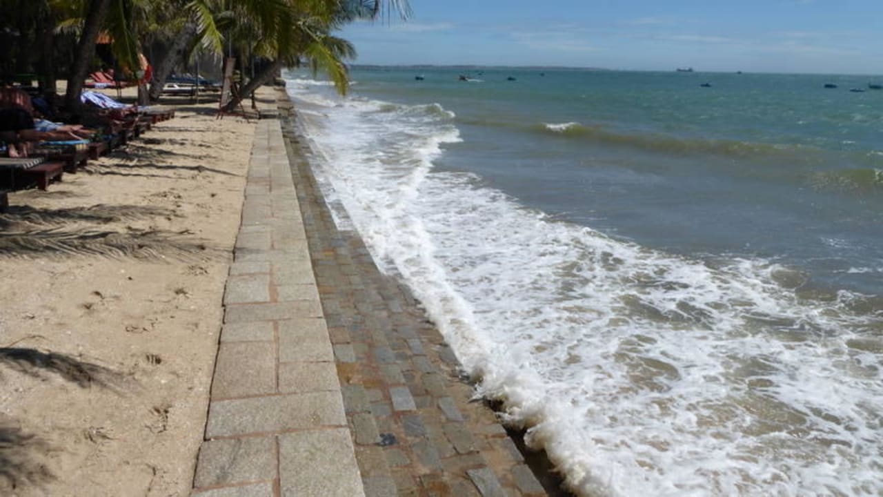 Bei Flut Hoang Ngoc Beach Resort