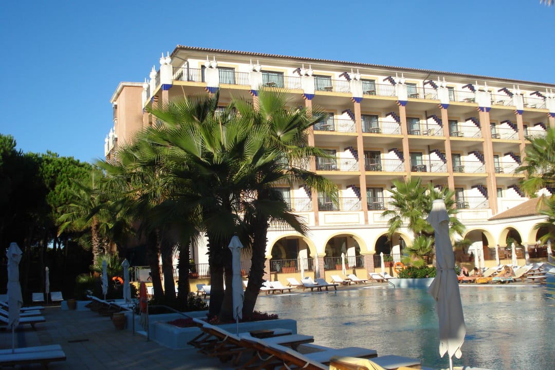 Hotel und Pool TUI BLUE Isla Cristina Palace