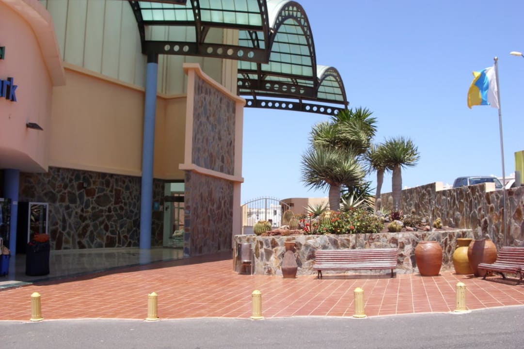 Eingang Club Hotel Drago Park