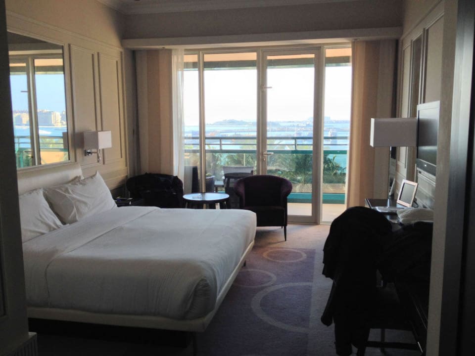 Schöner Meerblick Le Meridien Mina Seyahi Beach Resort & Waterpark