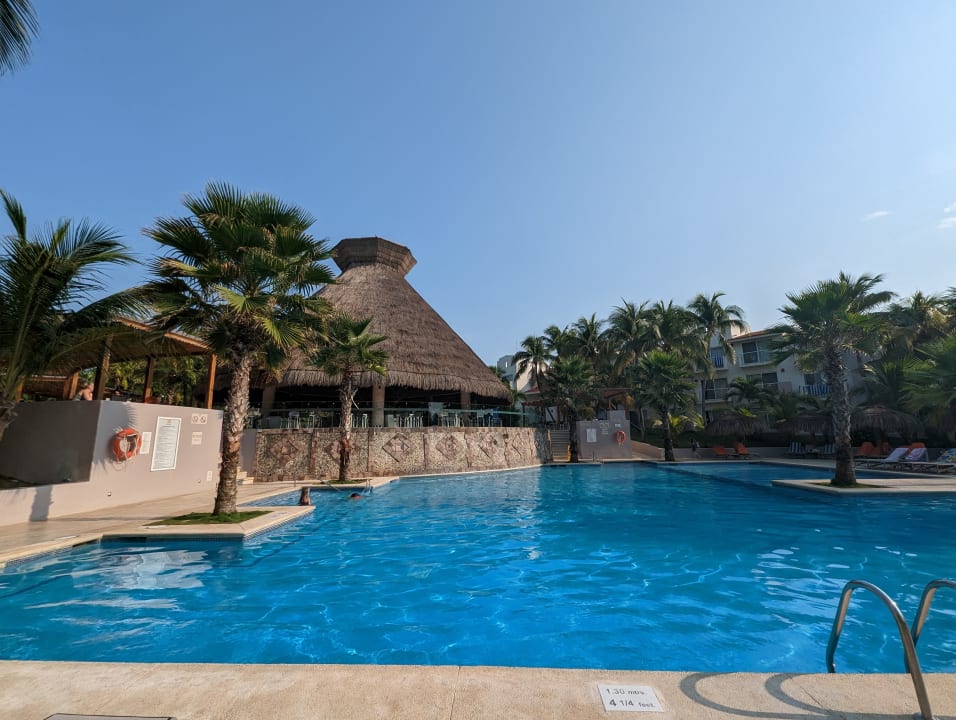 Pool Viva Azteca by Wyndham - All Inclusive Resort