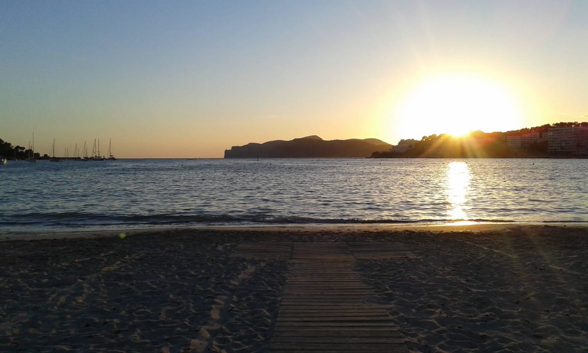 Sonnenuntergang am Strand Reverence Life  - Adults only