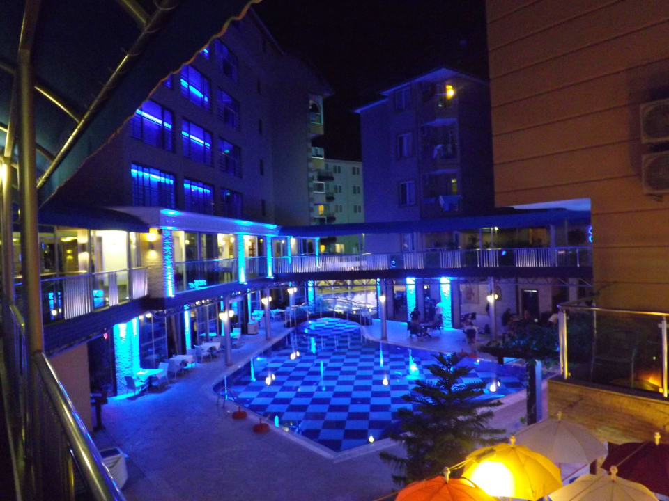 Noční výhled Tac Premier Hotel & Spa