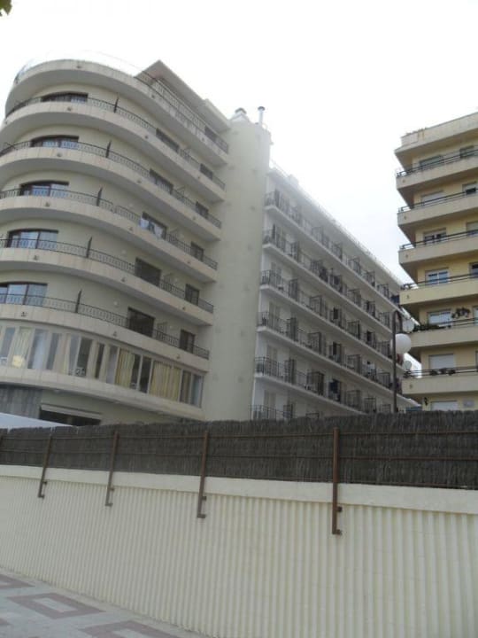 Von der Straße aus Hotel Haromar