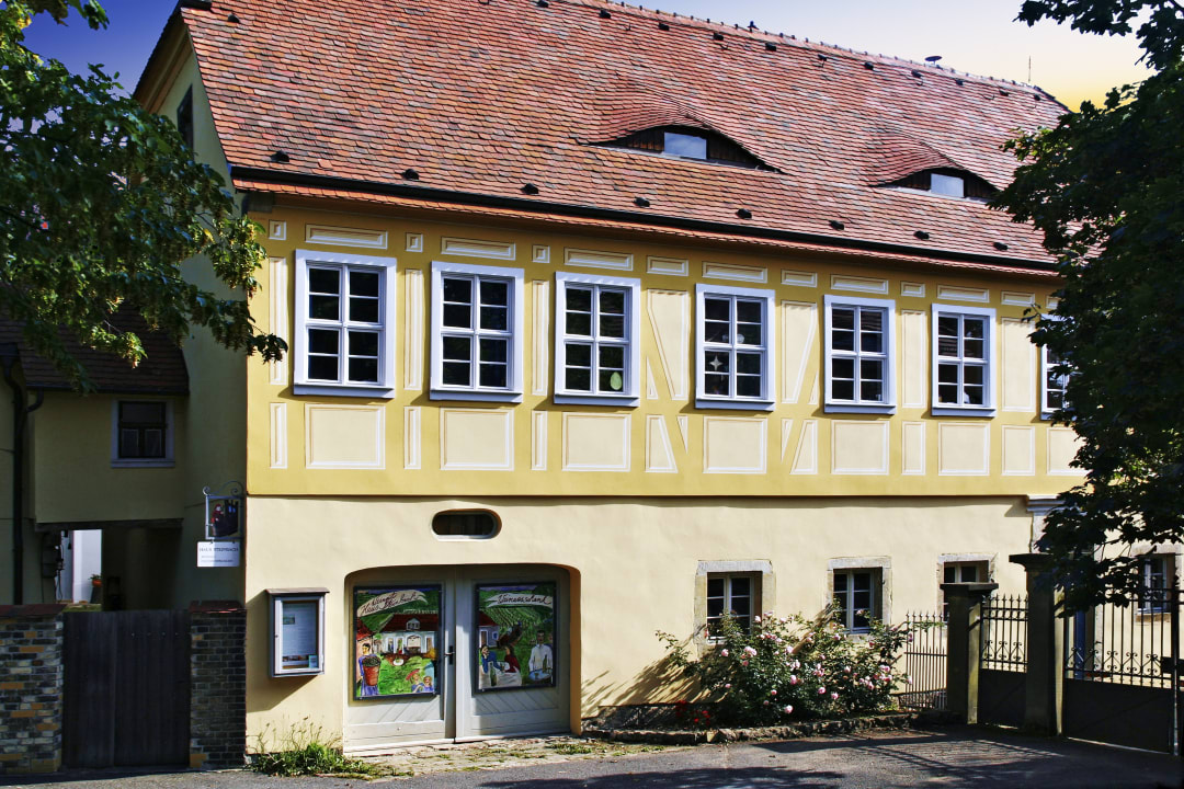 Außenansicht Weingut Haus Steinbach
