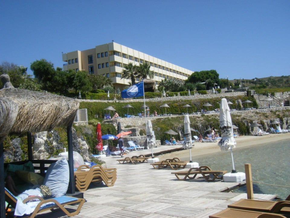 Widok z molo na hotel Hotel Babaylon