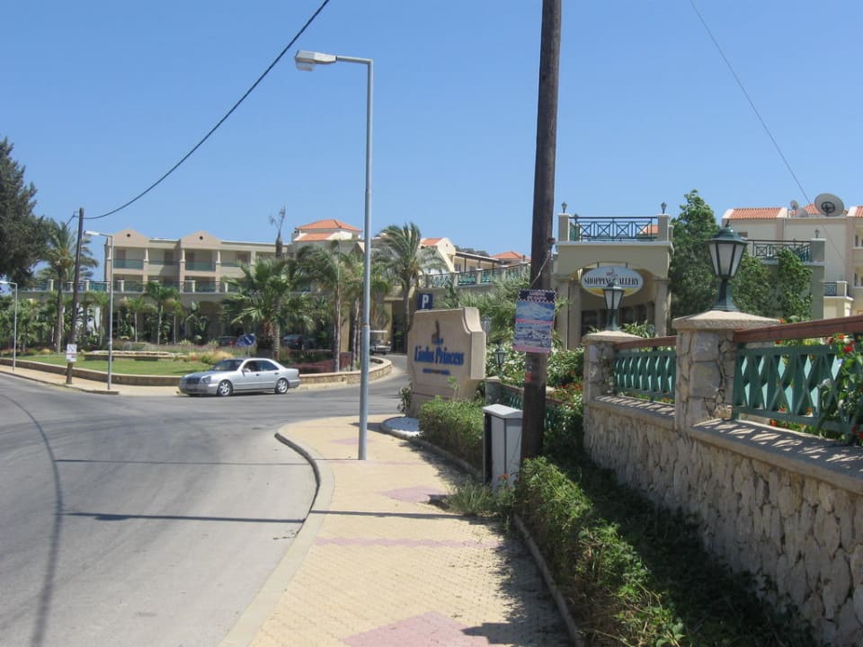Hotelzufahrt/Eingangsbereich Lindos Princess Beach Resort & Spa