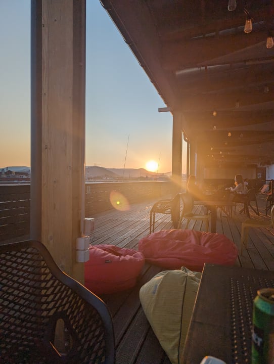 Gastro Dean's College Hotel