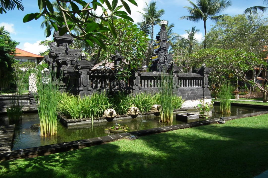 Haustempel im Garten The Laguna A Luxury Collection Resort & Spa