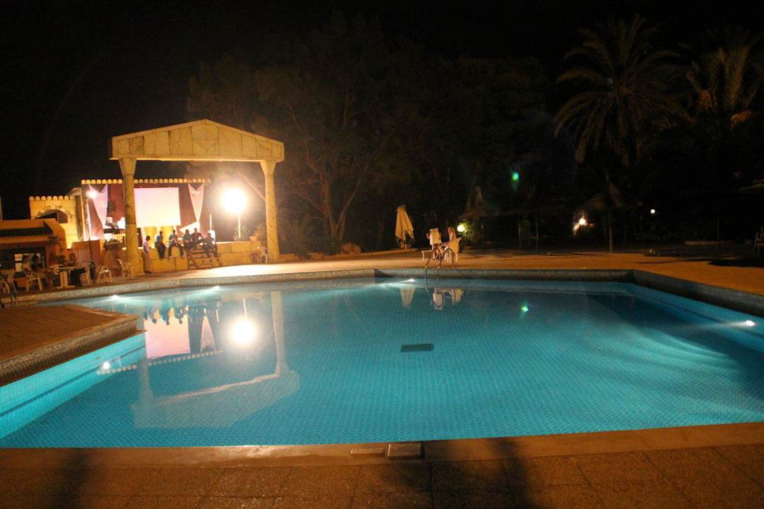 Pool und Animationsbühne El Ksar Resort & Thalasso