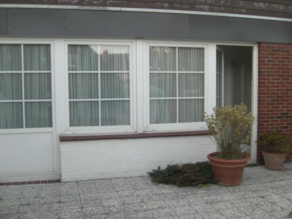 Terrasse vor dem Zimmer Gästehaus Brigitte