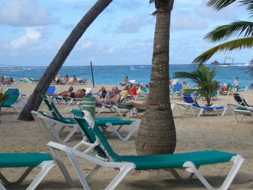 Überall Liegestühle Hotel Riu Bambu