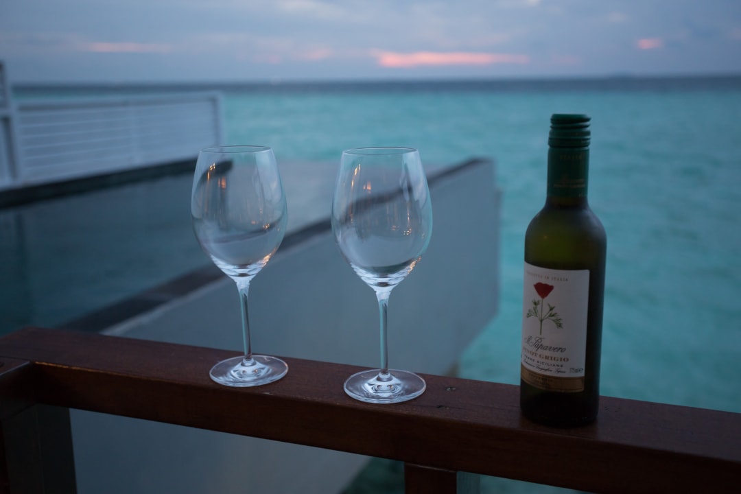 Sundowner in der Wind Villa mit Pool OZEN LIFE MAADHOO