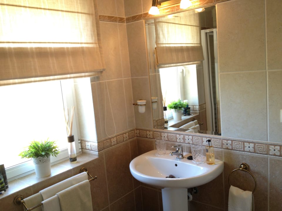 Casa Suenos Bathroom room Linda and Chiara Casa Suenos Luxe Bed and Breakfast