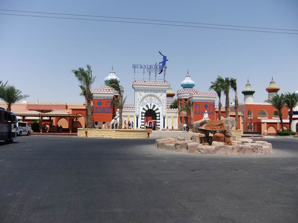 Haupteingang Pickalbatros Alf Leila Wa Leila Resort - Neverland Hurghada