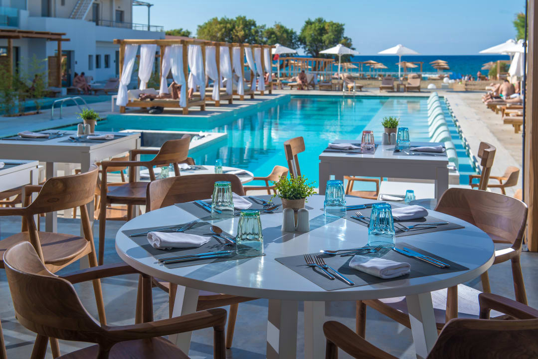 Gastro Paralos Lifestyle Beach