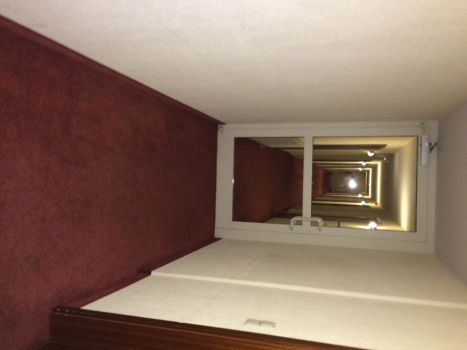 Hotelflur B&B HOTEL Mannheim-City