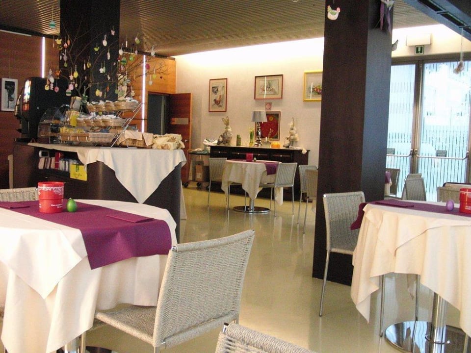 Fühstücksraum Hotel Elvia