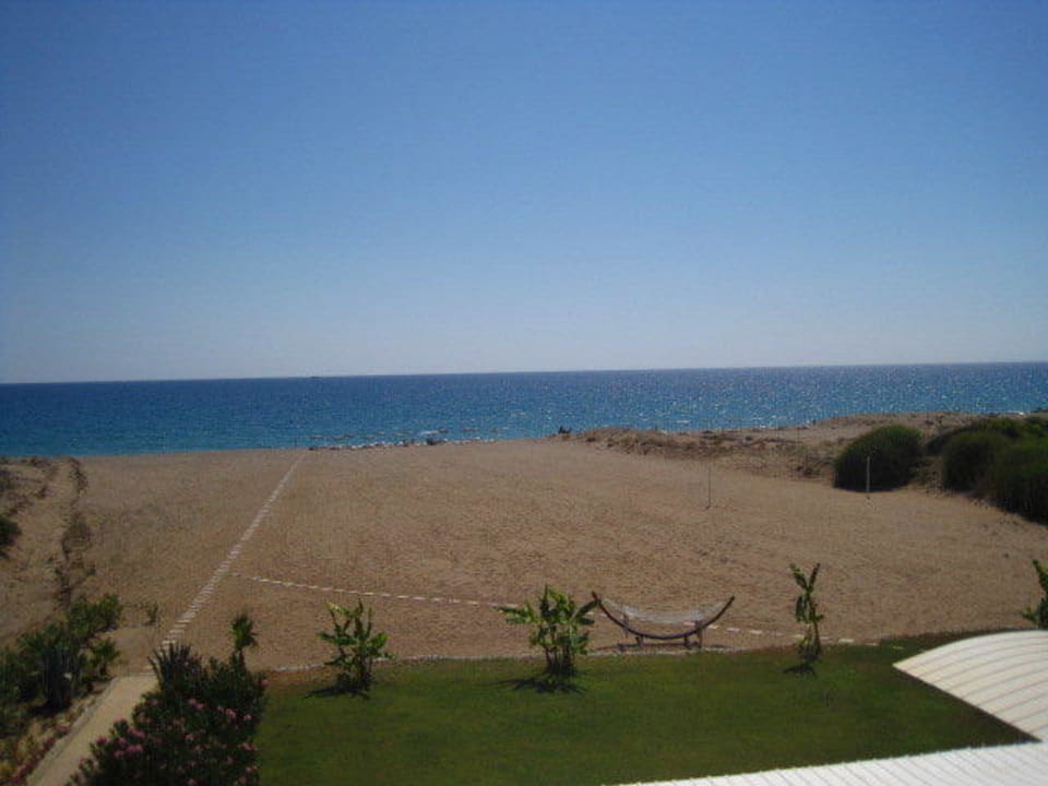 Ausblick vom Balkon des Zimmers Skys Hotel