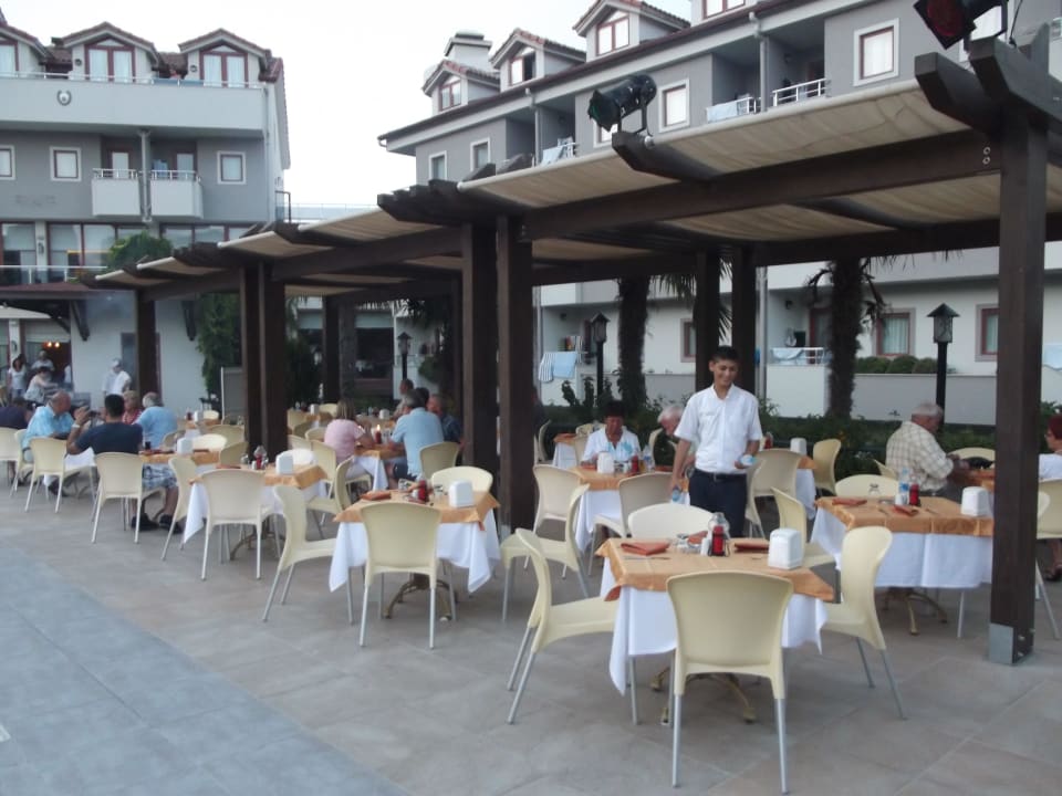 Außenrestaurant Monachus Hotel & Spa