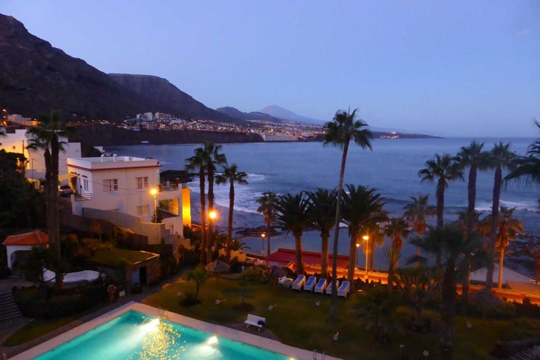 Abendlicher Blick OCÉANO Health Spa Hotel