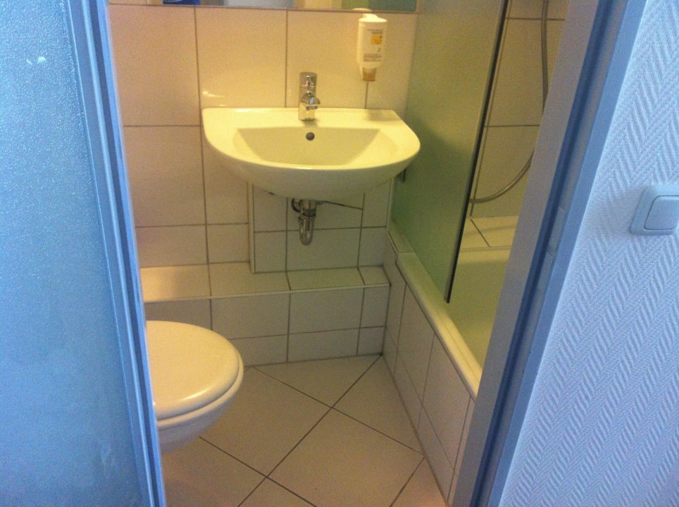 Schönes Bad PLAZA INN Hamburg Moorfleet