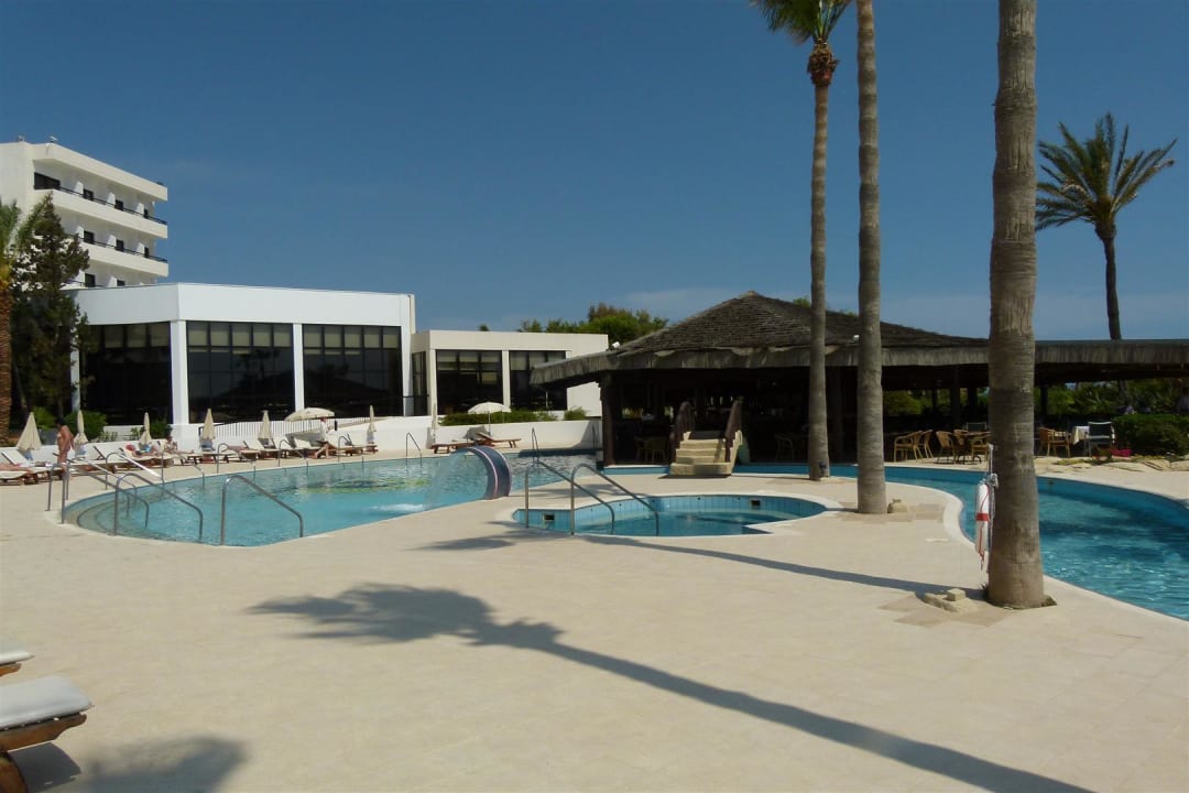 Poolbar/ -restaurant Adams Beach Hotel